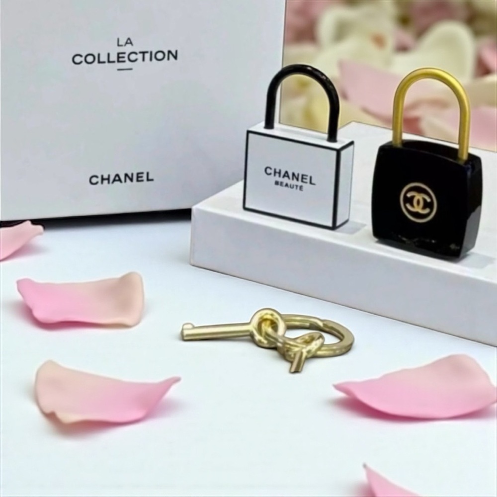 NIB CC Key chain beauty - Picture 4 of 4